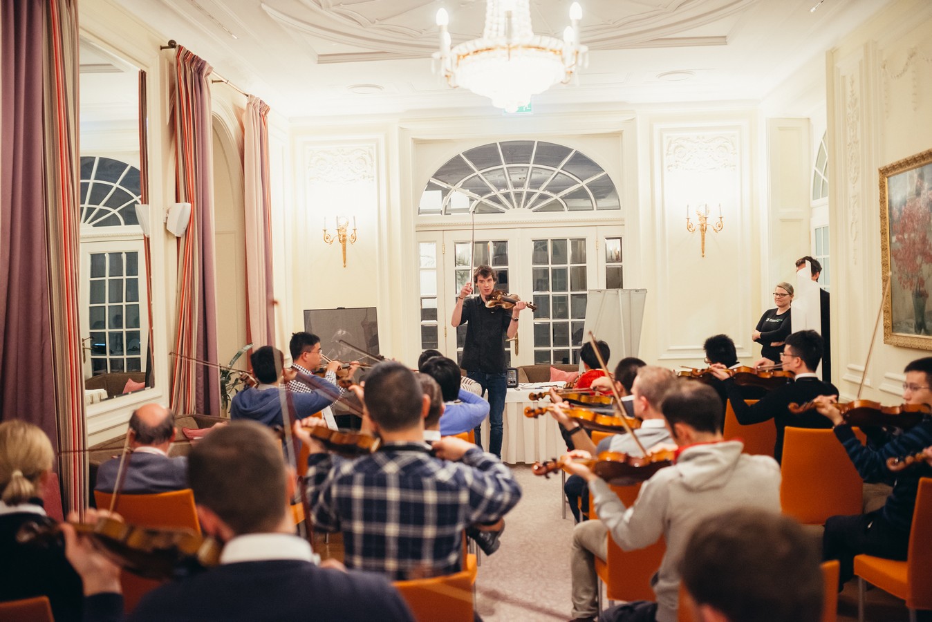 Crescendo team building